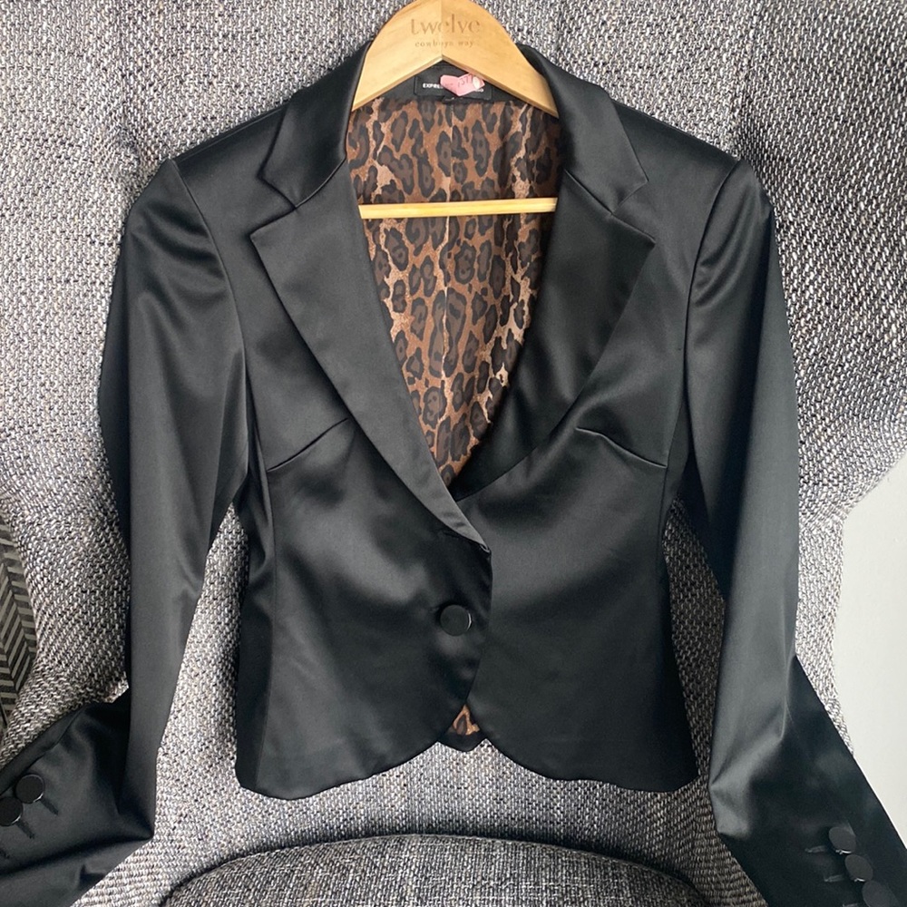 Black satin cheetah print lined blazer